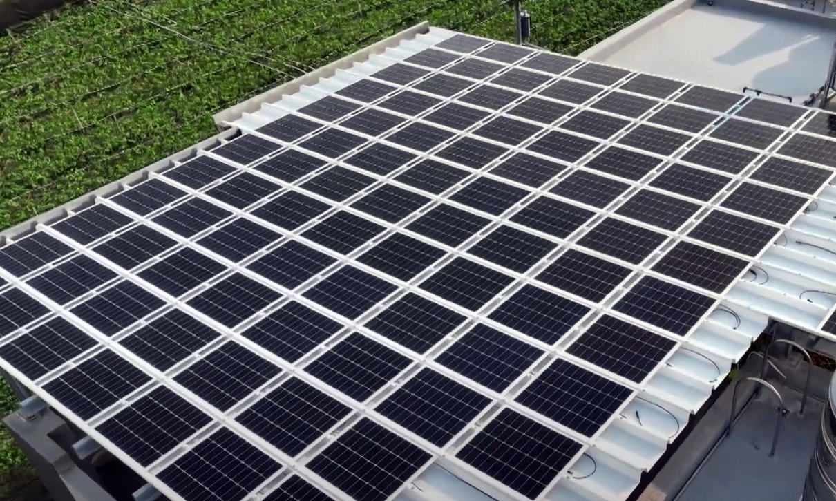 k1体育SunSteel光电浪板升级双玻结构，以提升机械负载强度及气候耐候度，可广泛运用于多元场域