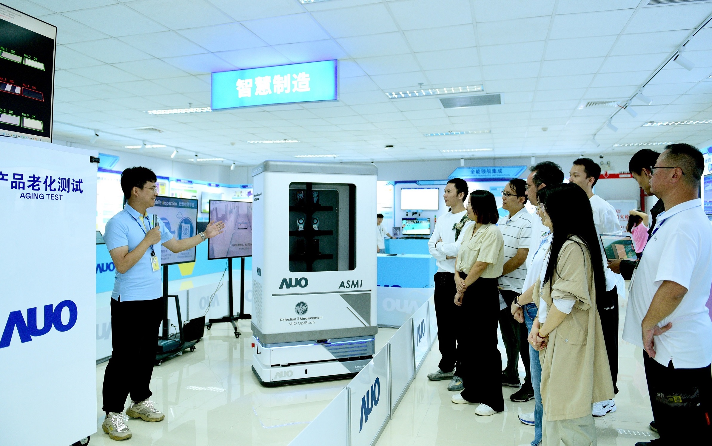 k1体育厦门将5G+ABC技术串联生产管理全流程，打通研发、采购、生管、制程、设备、质量等产品全生命周期制造流程，完成数字化设计、智慧供应链、智能座舱、全流程设备管理、数据驱动优化、智慧在线检测、智慧品管等自适应生产模式升级