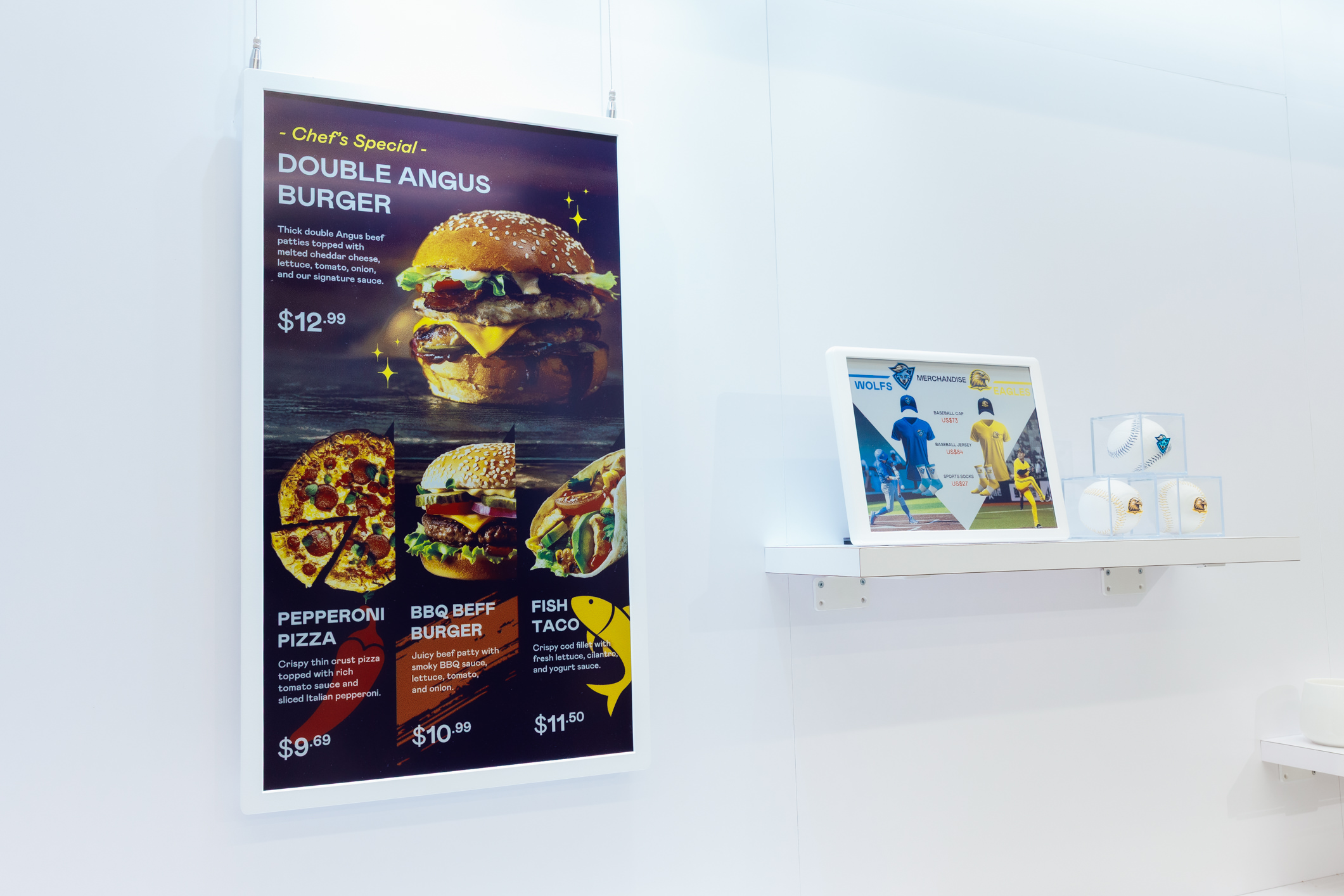 达擎开发的低功耗、全彩的aecoPost电子纸解决方案，仅在更新画面时需要微量的电力驱动，无需布建电线的便捷设计，使其可灵活应用、弹性选择置放处；可搭配aecoTag电子货架卷标解决方案，驱动商店内所有数字广告牌和电子货架卷标，以远程控制实现动态变价，提升门市人员作业效率，并以无纸化落实永续经营目标。